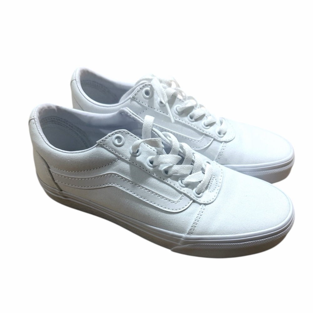 NWOT—Vans
